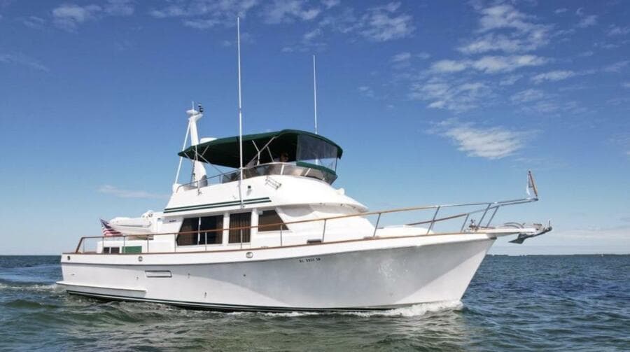 2 1991 Ocean Alexander 456 Knot Yet Starboard Side