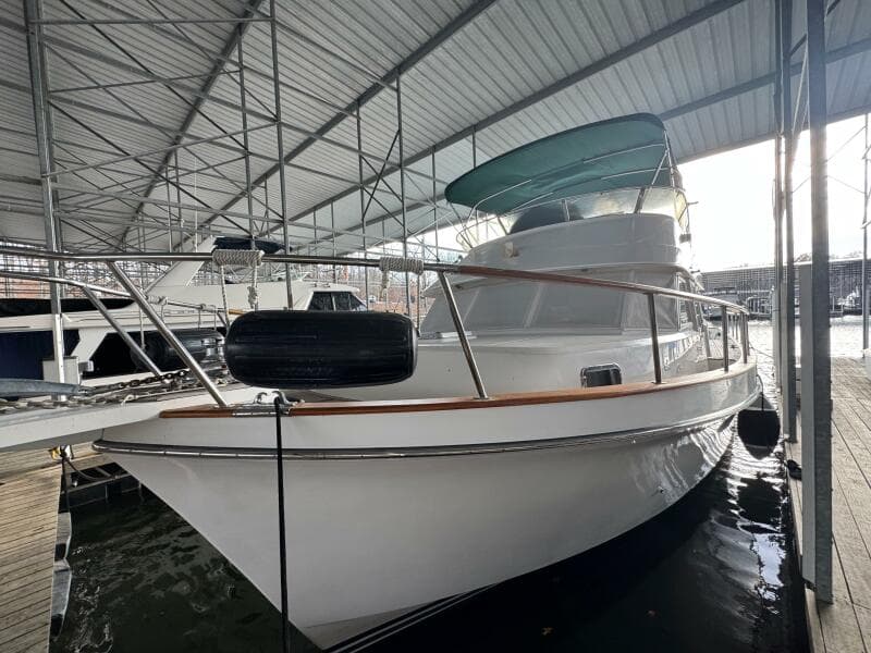 6 1991 Ocean Alexander 456 Knot Yet   Port Bow