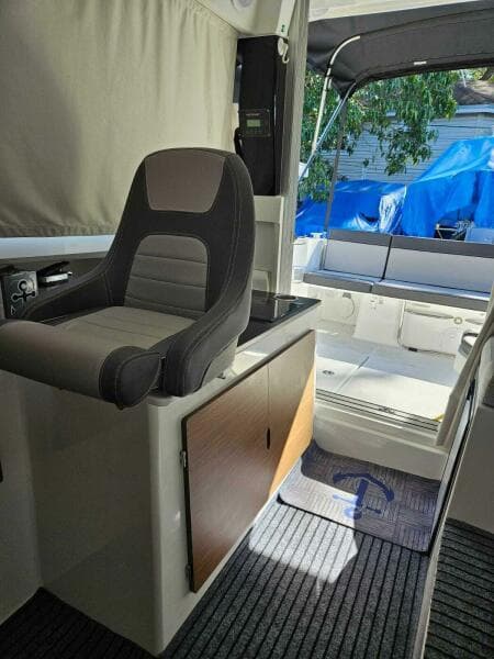 2023 Jeanneau NC795 S2