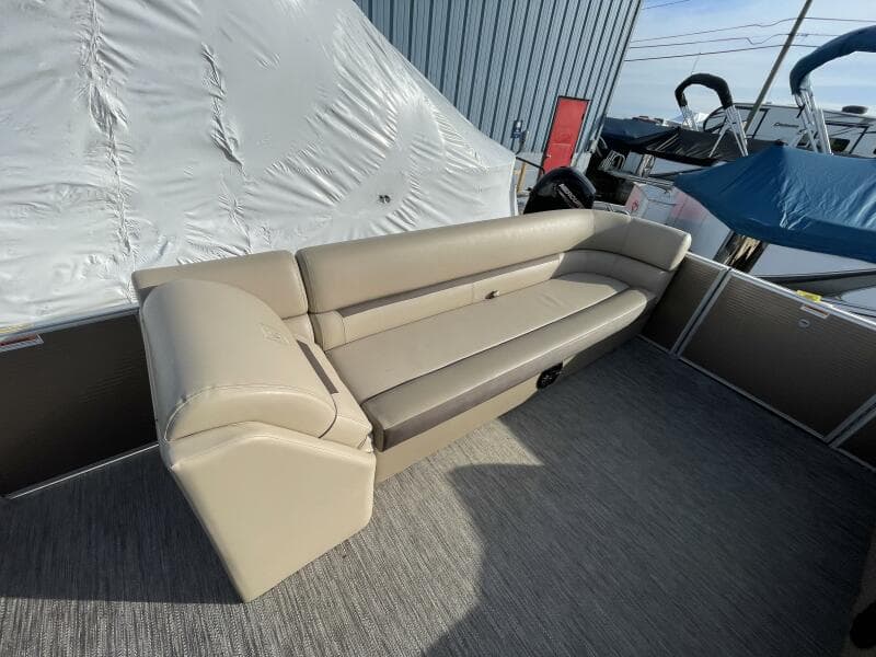 2024 Godfrey Sweetwater 2286 Split Bench