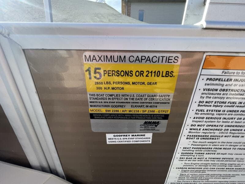 2024 Godfrey Sweetwater 2286 Split Bench