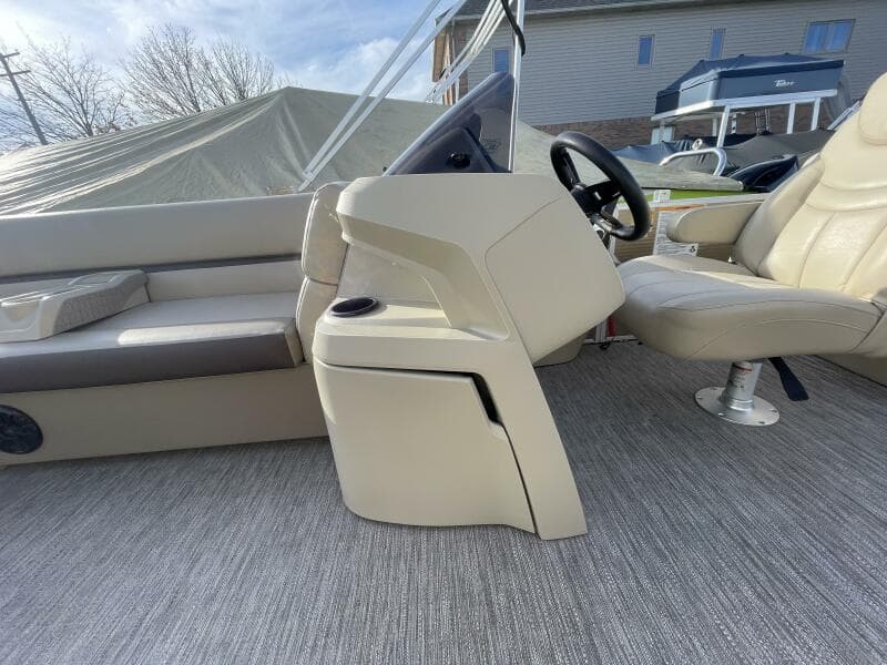 2024 Godfrey Sweetwater 2286 Split Bench