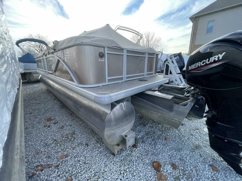 2024 Godfrey Sweetwater 2286 Split Bench