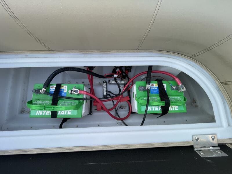 2024 Godfrey Sweetwater 2286 Split Bench