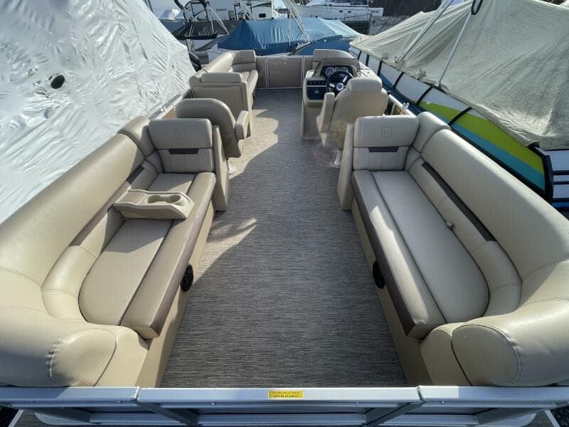 2024 Godfrey Sweetwater 2286 Split Bench