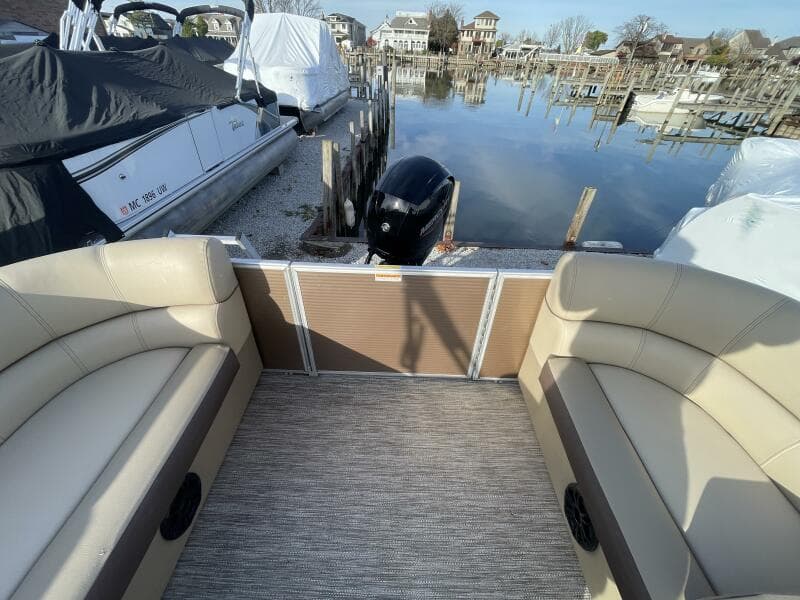 2024 Godfrey Sweetwater 2286 Split Bench