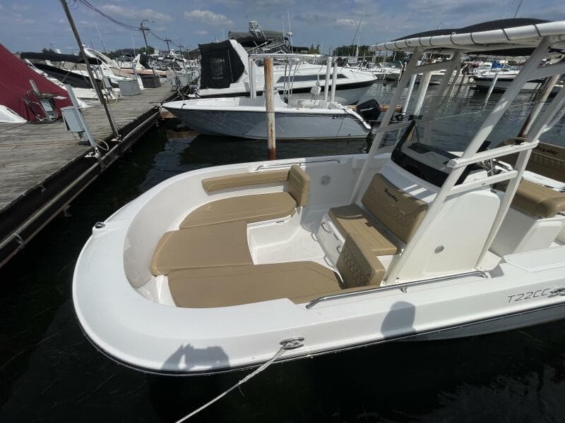 2023 Bayliner Trophy T22CC