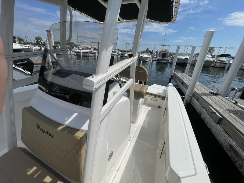 2023 Bayliner Trophy T22CC