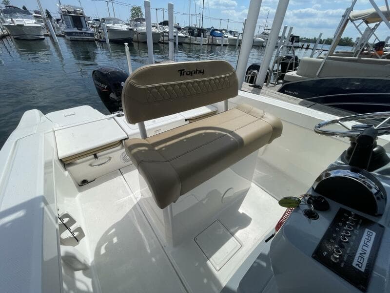 2023 Bayliner Trophy T22CC