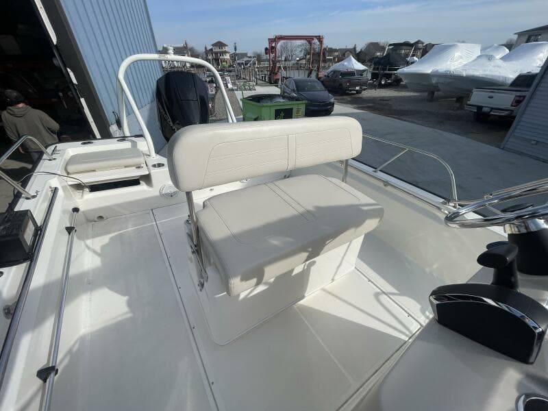 2024 Boston Whaler 210 Montauk