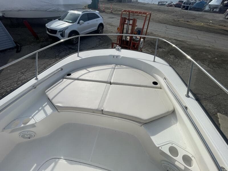 2024 Boston Whaler 210 Montauk