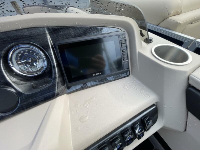 2023 Tahoe Pontoon LTZ 2385 Rear Fish