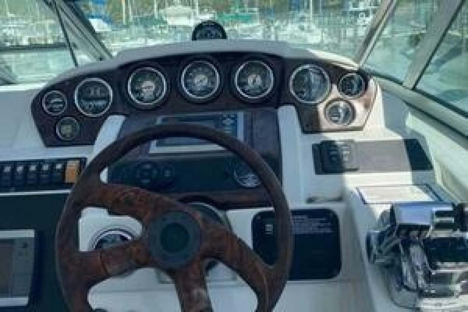 2006 Crownline 340 CR - Photo 6