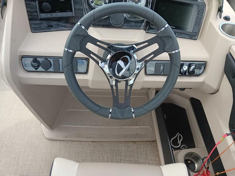 2023 Tahoe Pontoon LTZ 2385 Entertainer