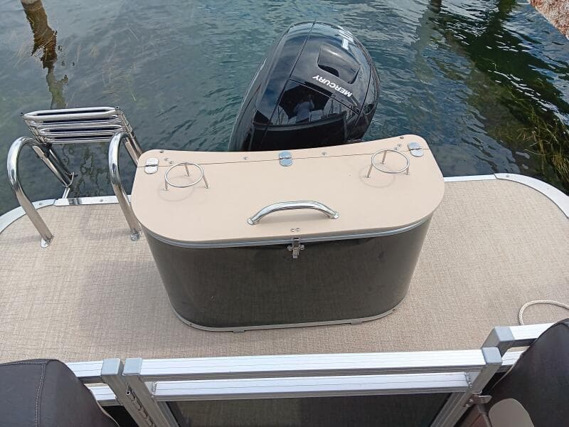 2023 Tahoe Pontoon LTZ 2385 Entertainer