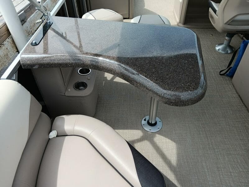 2023 Tahoe Pontoon LTZ 2385 Entertainer