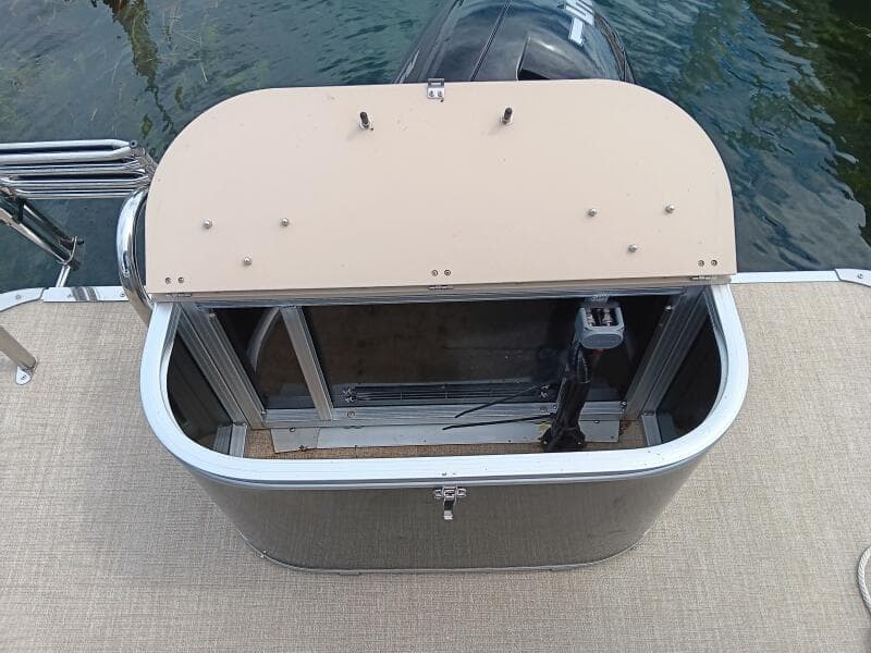 2023 Tahoe Pontoon LTZ 2385 Entertainer