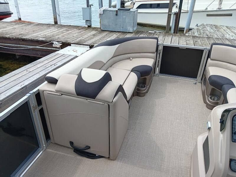 2023 Tahoe Pontoon LTZ 2385 Entertainer