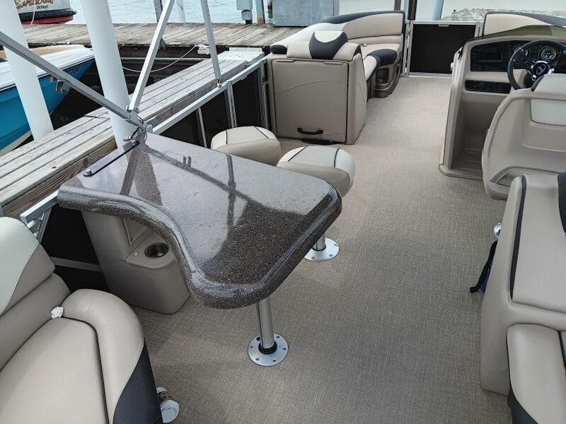 2023 Tahoe Pontoon LTZ 2385 Entertainer