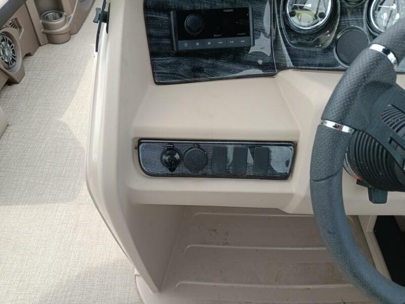 2023 Tahoe Pontoon LTZ 2385 Entertainer