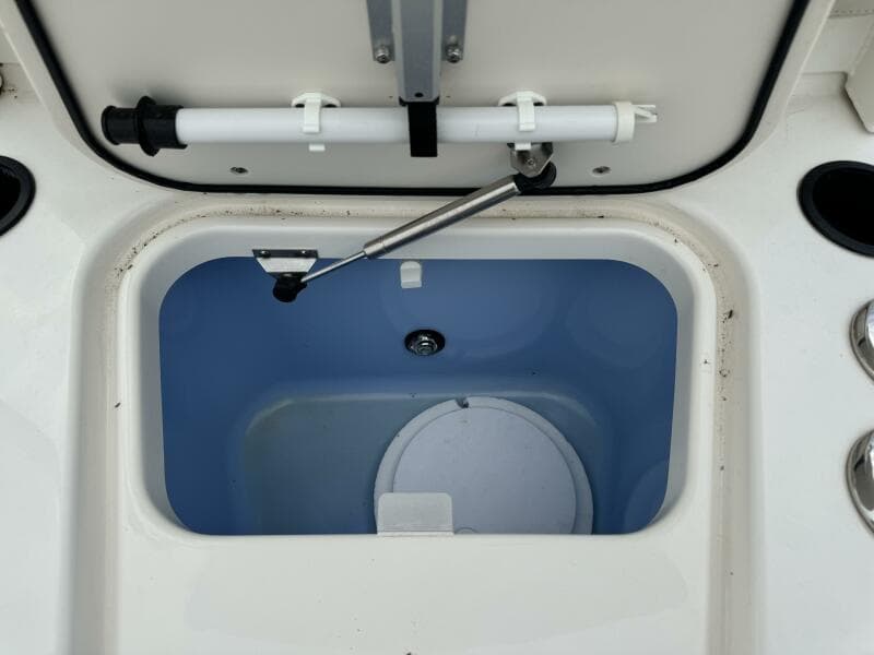 2019 Boston Whaler 210 Dauntless