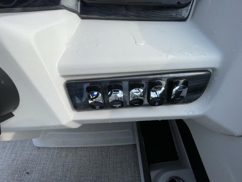 2023 Tahoe Pontoon LTZ 2385 Rear Fish