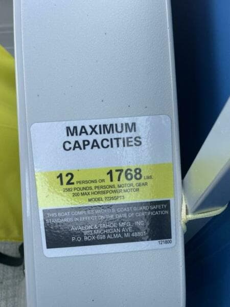 2023 Tahoe Pontoon LTZ 2385 Quad Lounger