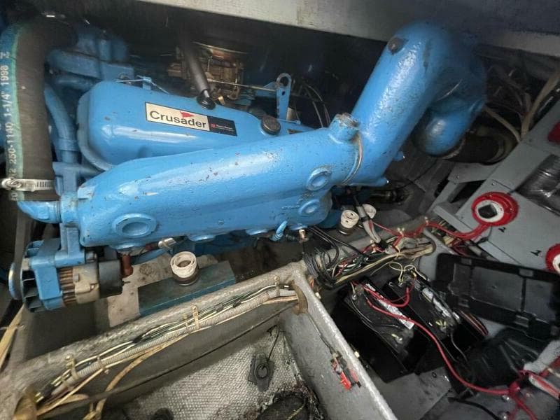 1989 Silverton 37 Convertible