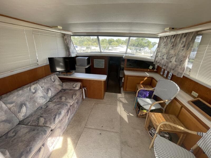 1989 Silverton 37 Convertible