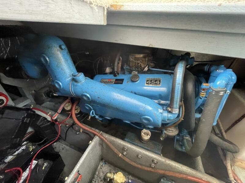 1989 Silverton 37 Convertible