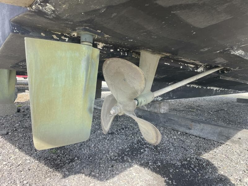 1989 Silverton 37 Convertible