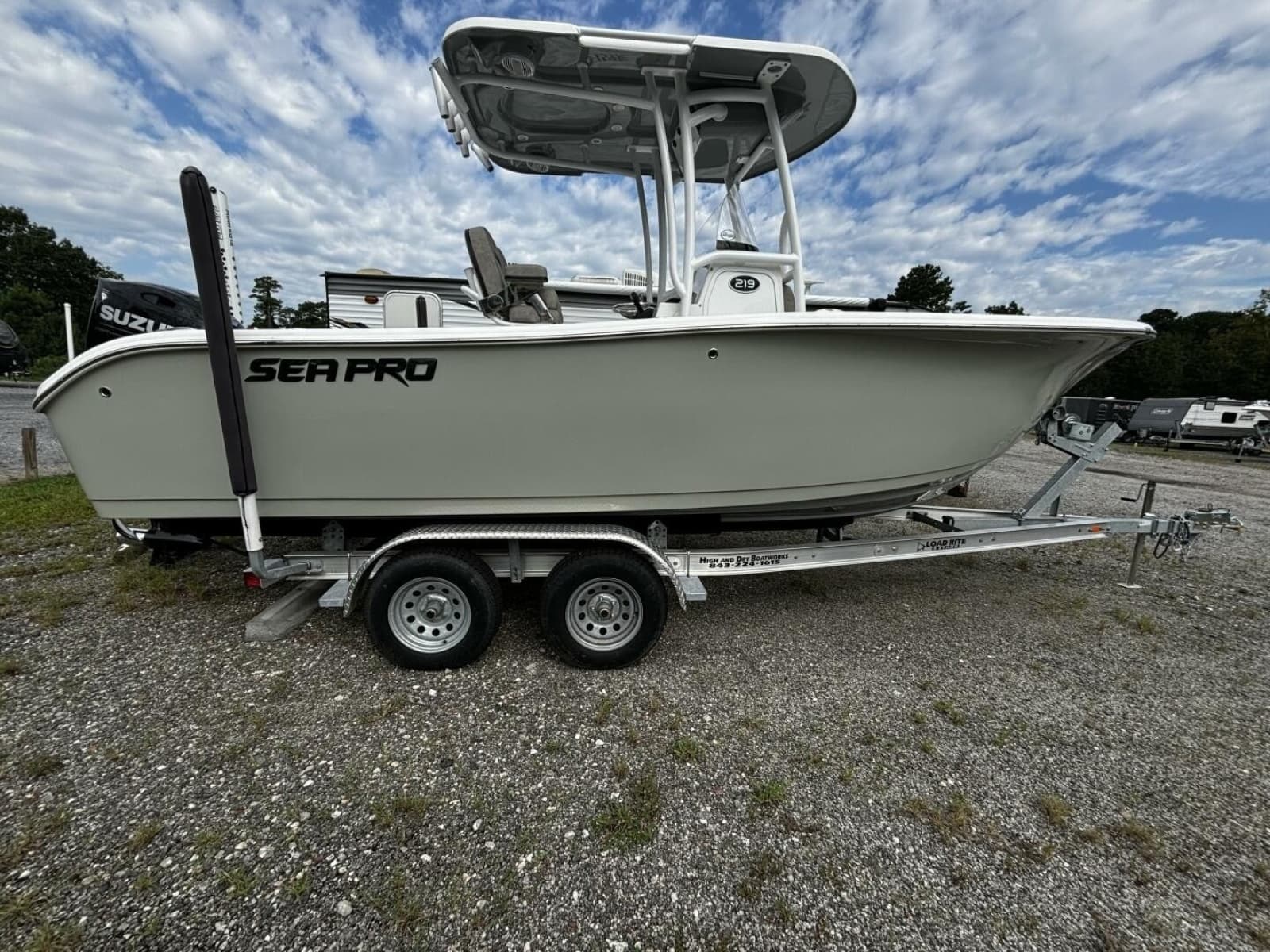 2022 Sea Pro 219 Center Console - Photo 2