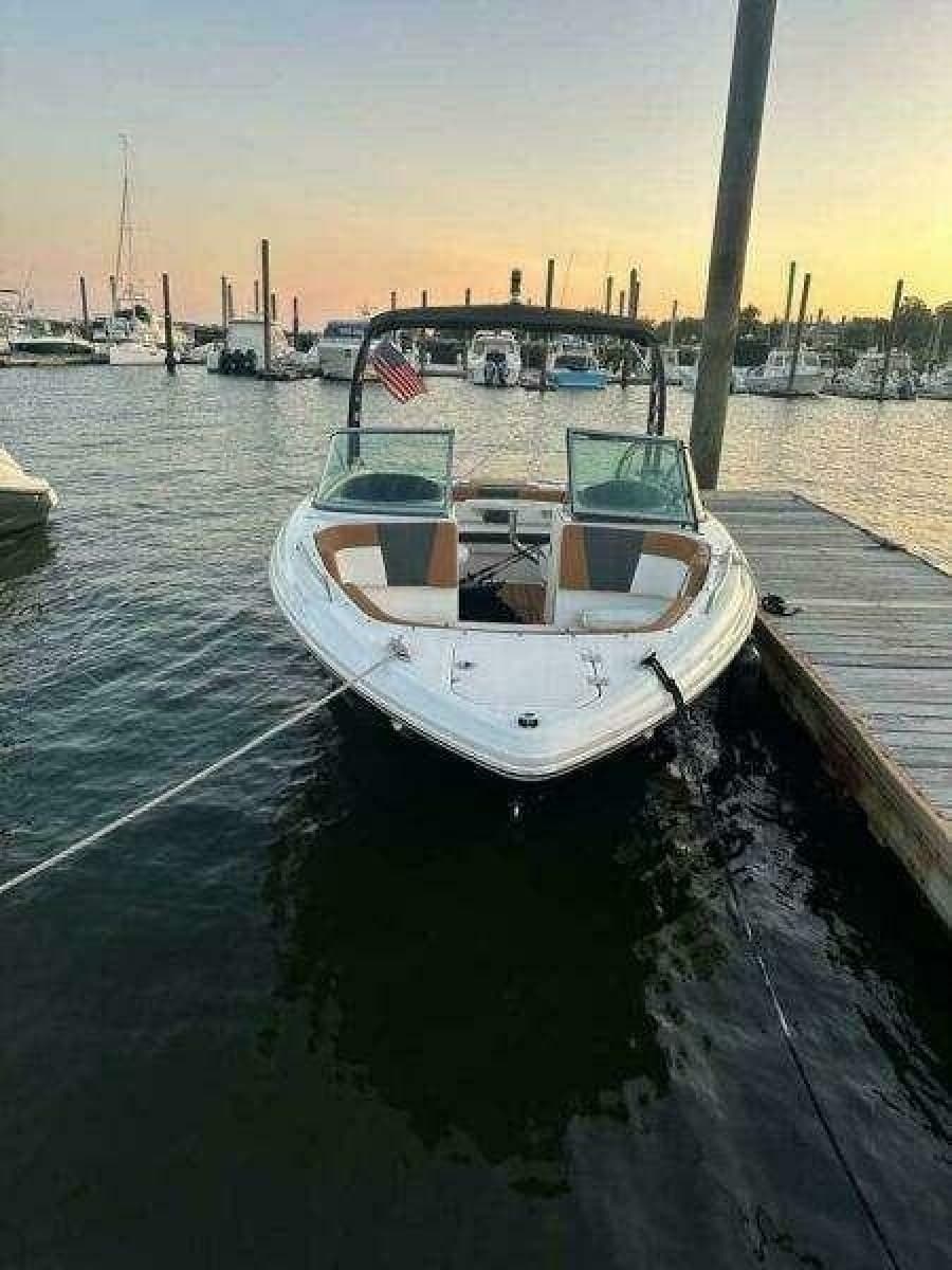 2023 Chaparral 230 SSi - Photo 1
