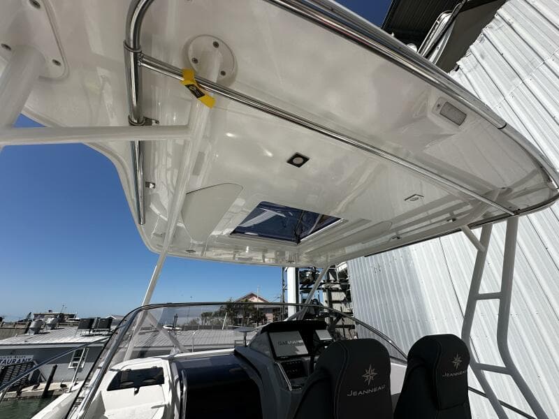 2024 Jeanneau 9.0 Leader
