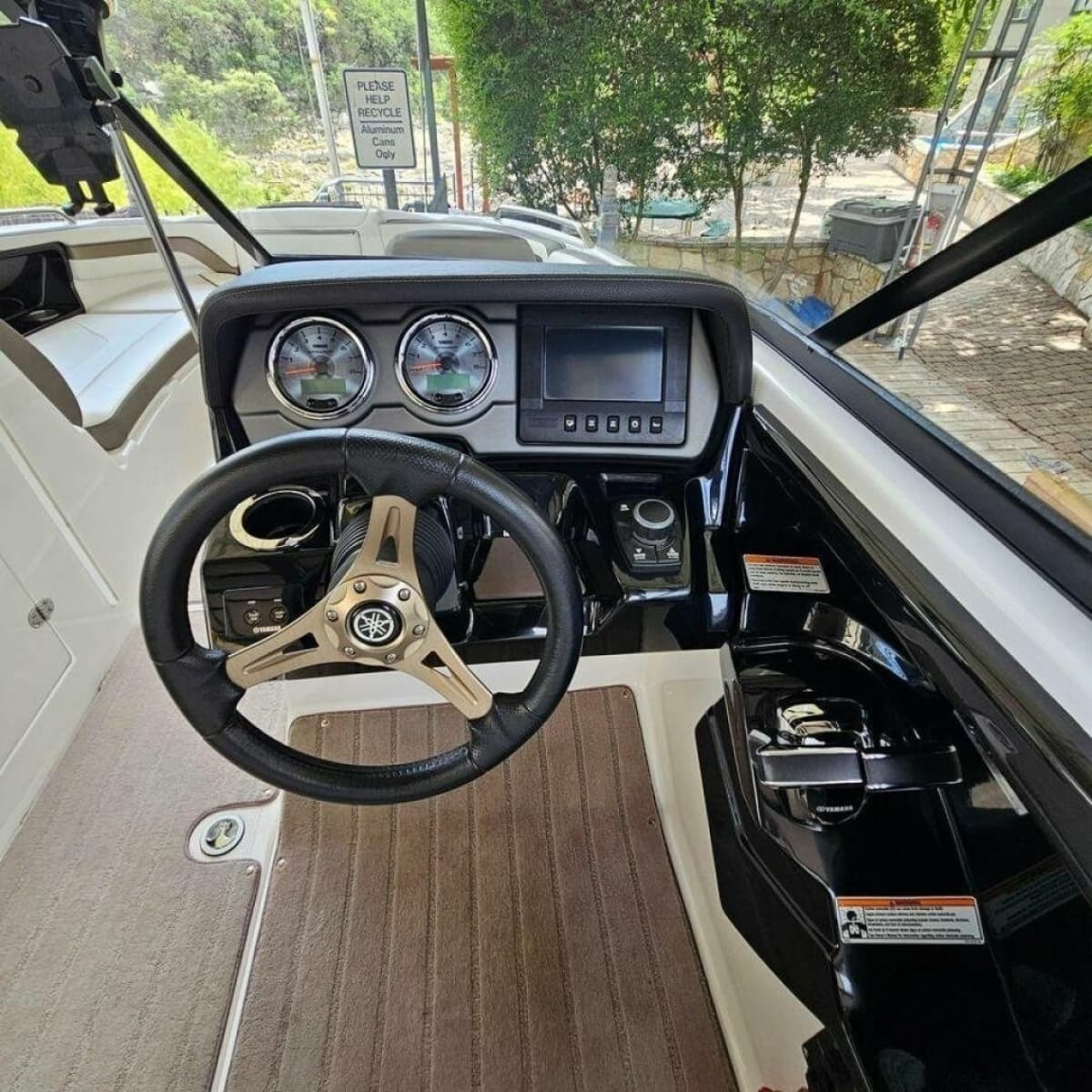 2016 Yamaha Boats 242 Limited S E-Series - Photo 11