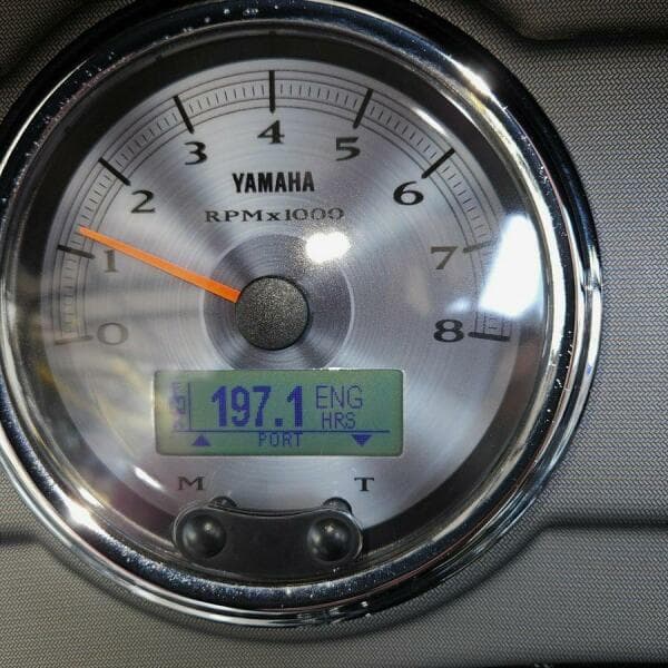 2016 Yamaha Boats 242 Limited E-Series