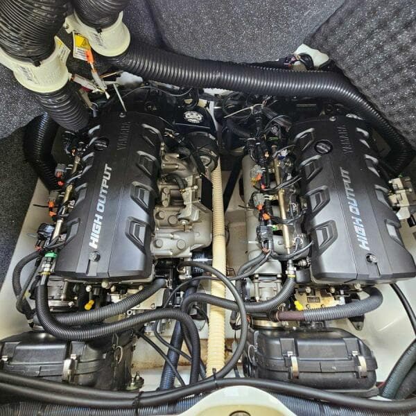 2016 Yamaha Boats 242 Limited E-Series