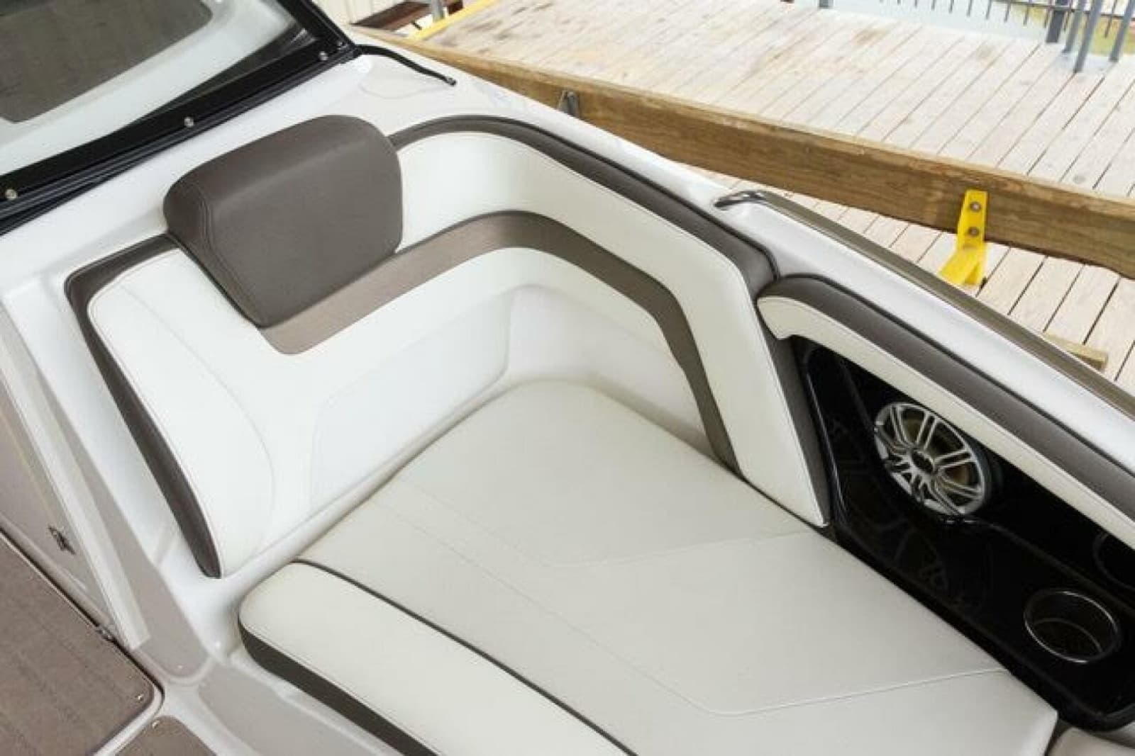2016 Yamaha Boats 242 Limited S E-Series - Photo 36