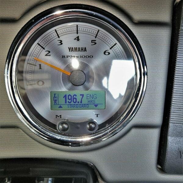 2016 Yamaha Boats 242 Limited E-Series