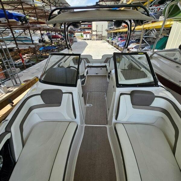 2016 Yamaha Boats 242 Limited E-Series