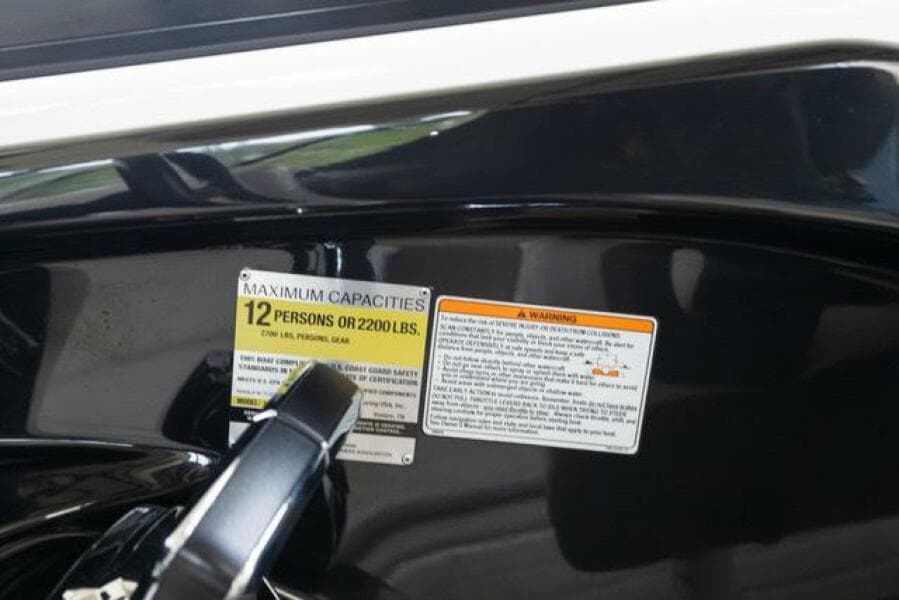 2016 Yamaha Boats 242 Limited E-Series