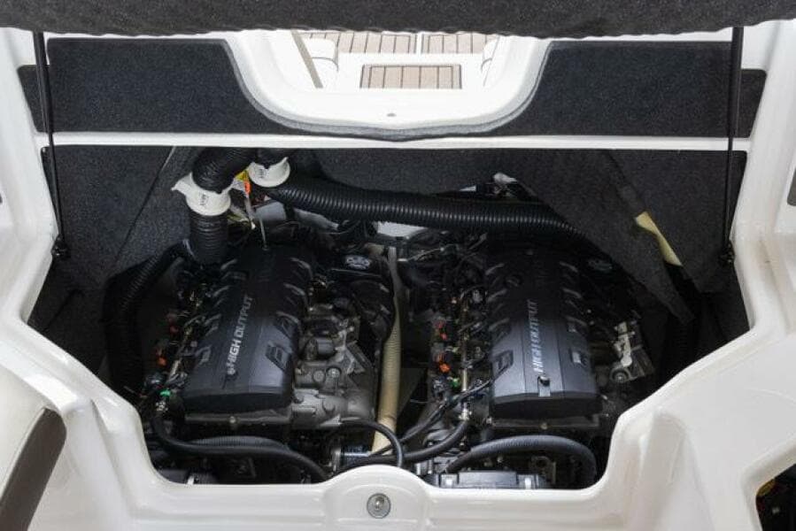 2016 Yamaha Boats 242 Limited E-Series