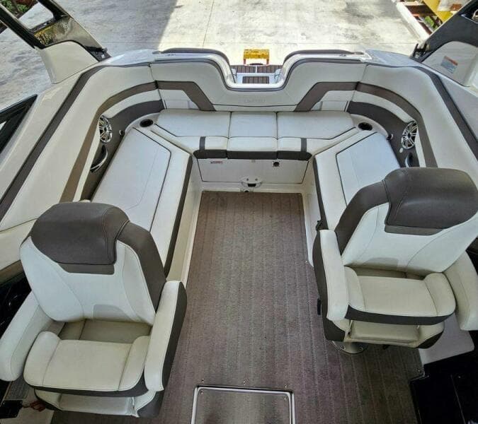 2016 Yamaha Boats 242 Limited E-Series