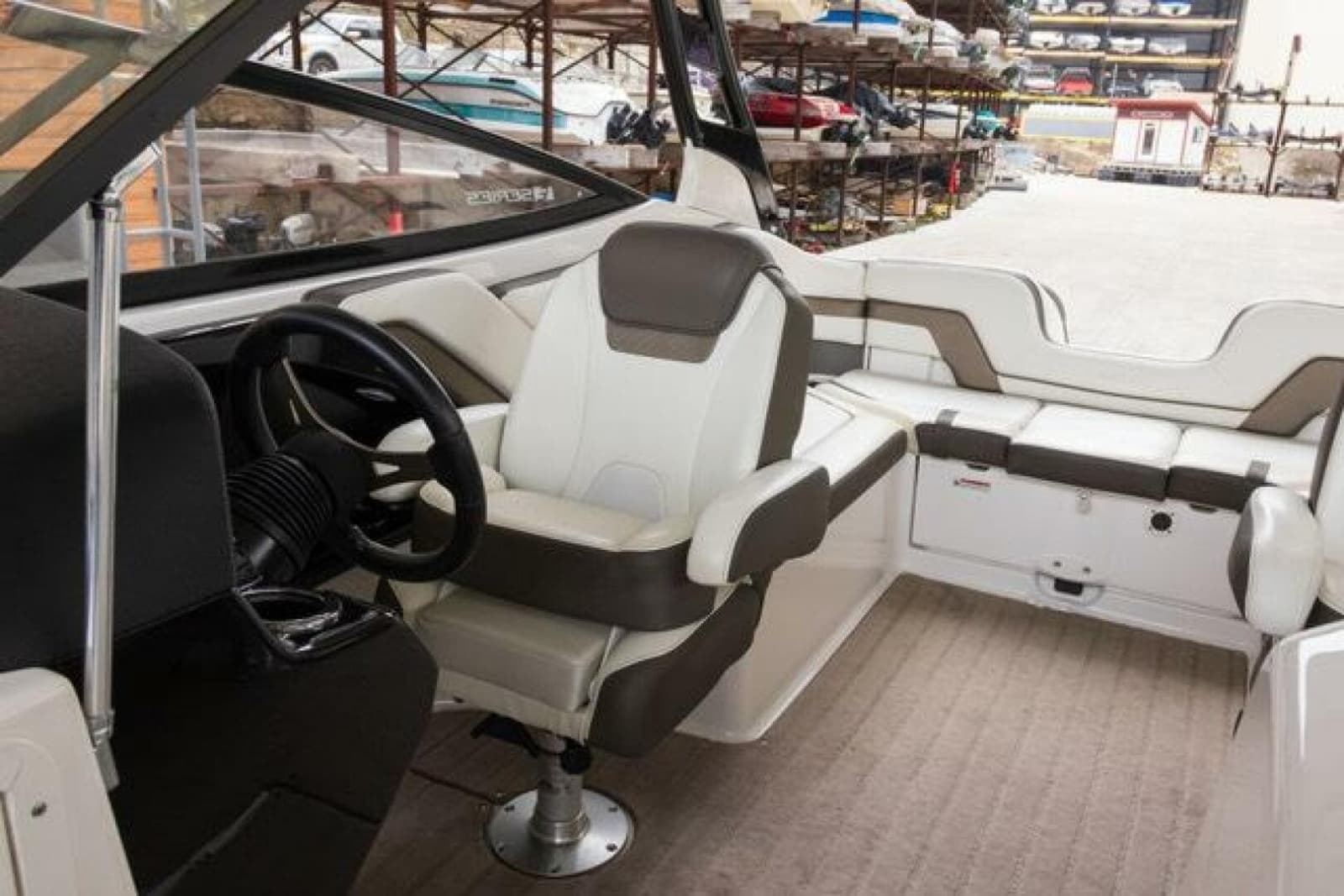 2016 Yamaha Boats 242 Limited S E-Series - Photo 42