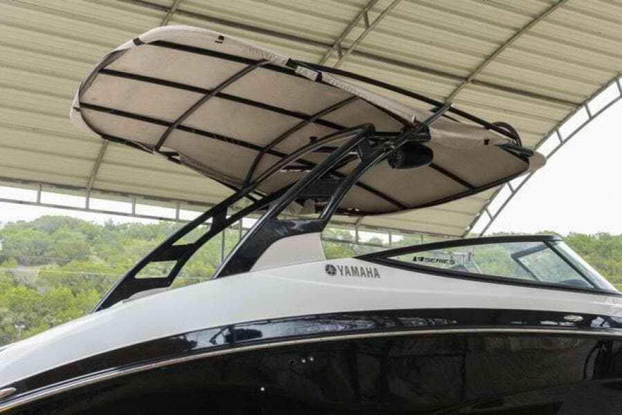 2016 Yamaha Boats 242 Limited E-Series