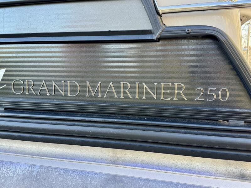 2016 Harris Grand Mariner 250 SLEC Tritoon