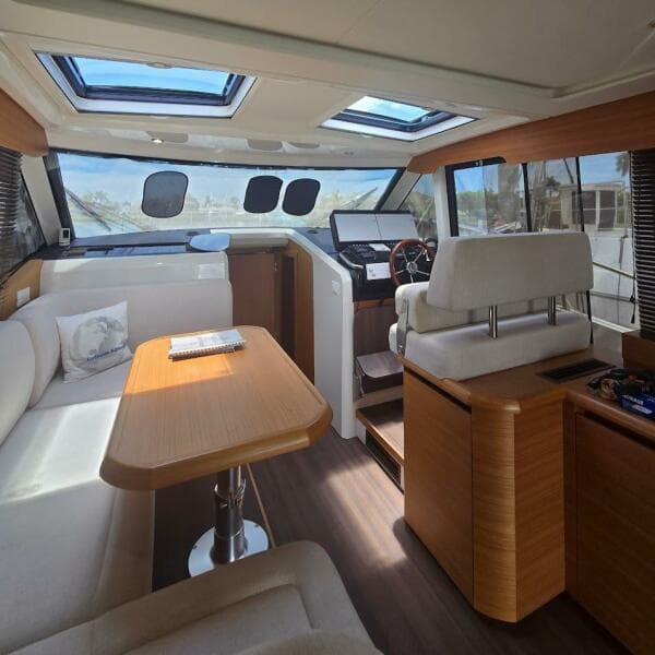 2022 Greenline 39 Hybrid