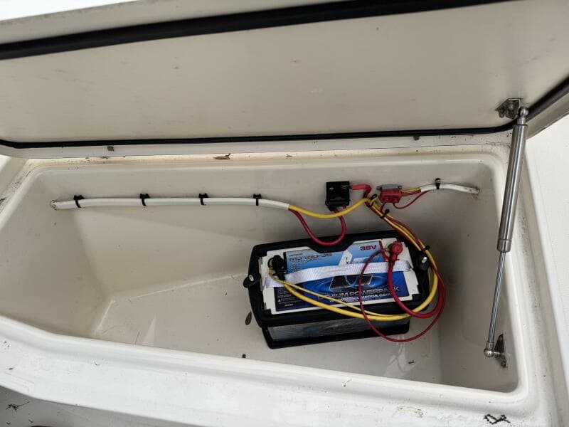 2021 Grady-White Freedom 285