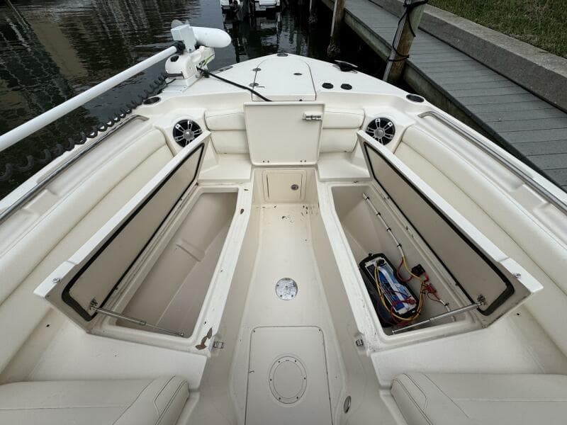 2021 Grady-White Freedom 285