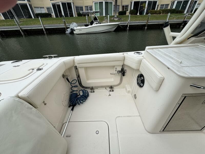 2021 Grady-White Freedom 285